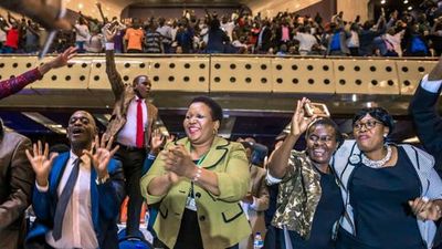 New independence for Zimbabwe after Mugabe resigns