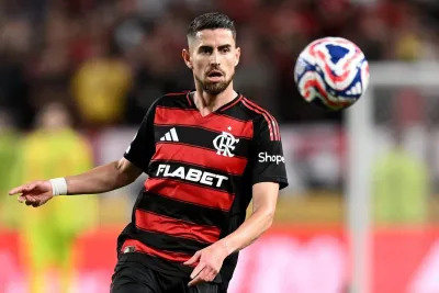Esperance Stumbles in Club World Cup Opener, Flamengo Takes Control