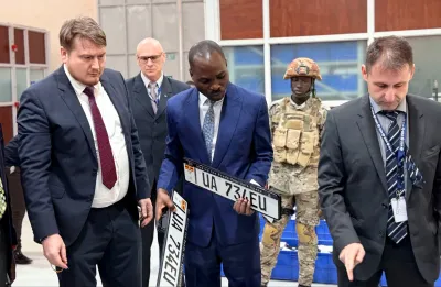 Works Minister Inspects Digital Number Plate Production Facility Following Supply Concerns