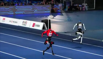 Robot Beats Usain Bolt Record as Sprint Legend Gets Engaged