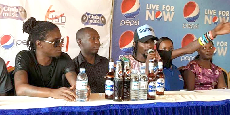 Good lyfe Duo Radio and Weasel at a press briefing