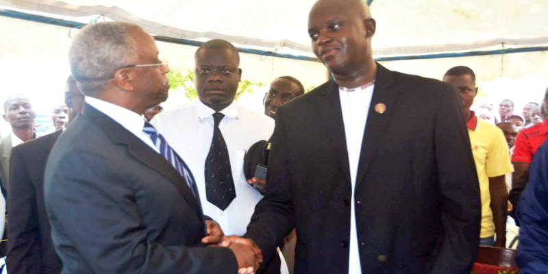 Amama Mbabazi met with Busoga's Prince Wambuzi in Kaliro on Sunday July 5