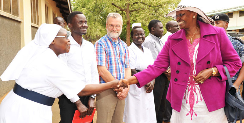 Janet Museveni meeting officials of Matany Hospital