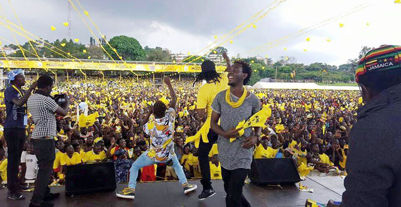 Museveni's supporters dance in Kololo