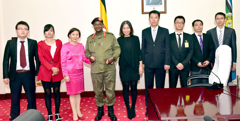 President-Museveni with-Chinese-investors-from-Guang-Zhou-Dong-Song-Energy-Group-which-was-granted-an-exploration-licence-in-respect-to-mineral-deposits-at-Osukulu in-Tororo