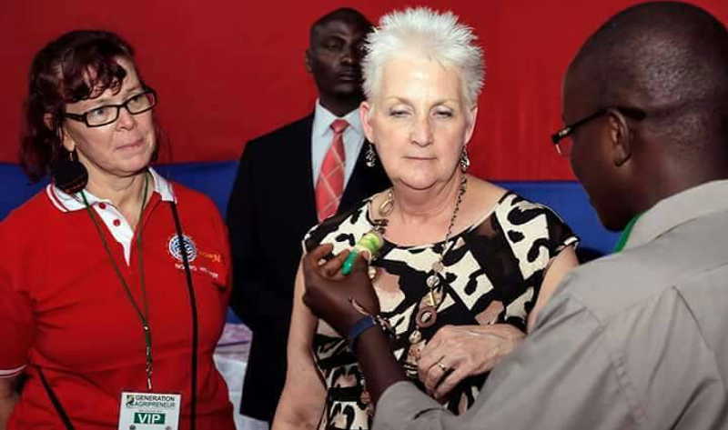 US Ambassador Deborah Malac (in middle) could not resist the allure of Julius Nyanzi's aromas