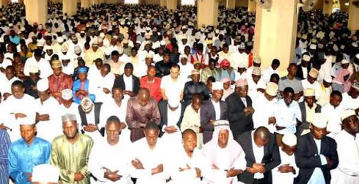 Muslims praise Allah during Eid El-Fitr 2018 at Kinawataka mosque in Nakawa division