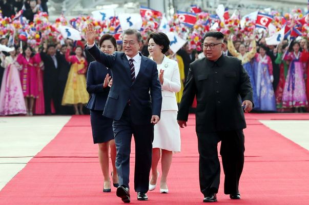 South Kereans President Moon Jae-in with counterpart North Korea’s Kim Jong Un