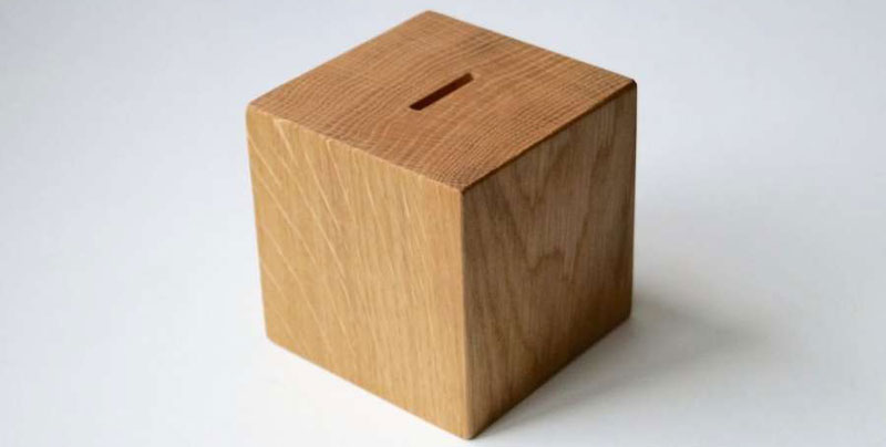 Wooden-money-box-makemesomethingspecial