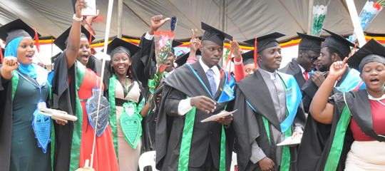 Kampala University graduants