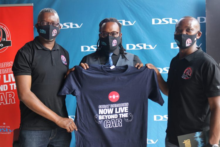 MultiChoice-and-Radio-One-officials-at-the-unveiling-750×500